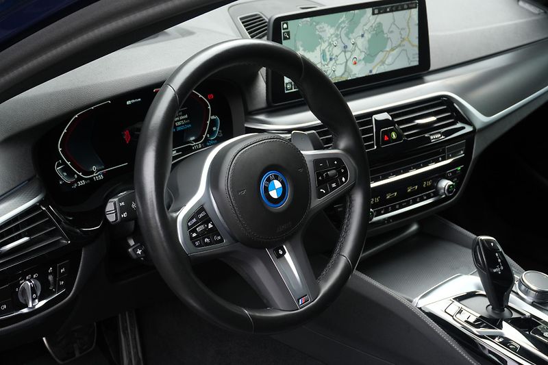 BMW Řada 5 545e xDríve, ČR, Ventilace - fotka 9 z 31