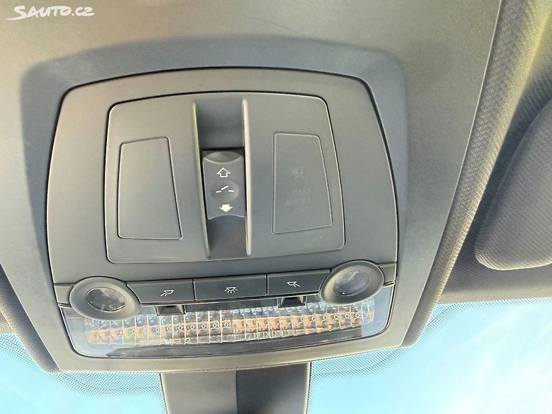 BMW Řada 6 650i xDrive CZ - fotka 23 z 39