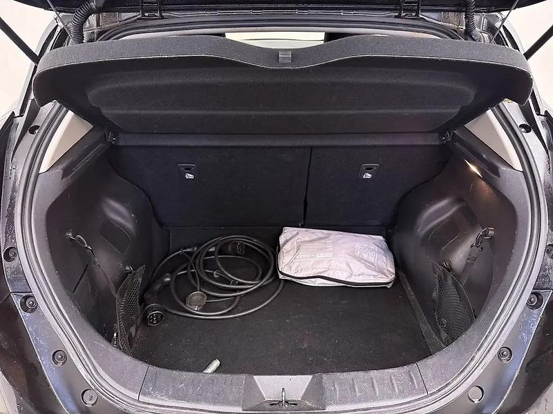 Nissan Leaf 110kW 40kWh ZERO Edition - fotka 8 z 10