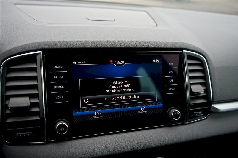 Škoda Karoq (2019) TSI 110 kW Style DSG - Webasto - fotka 14 z 26