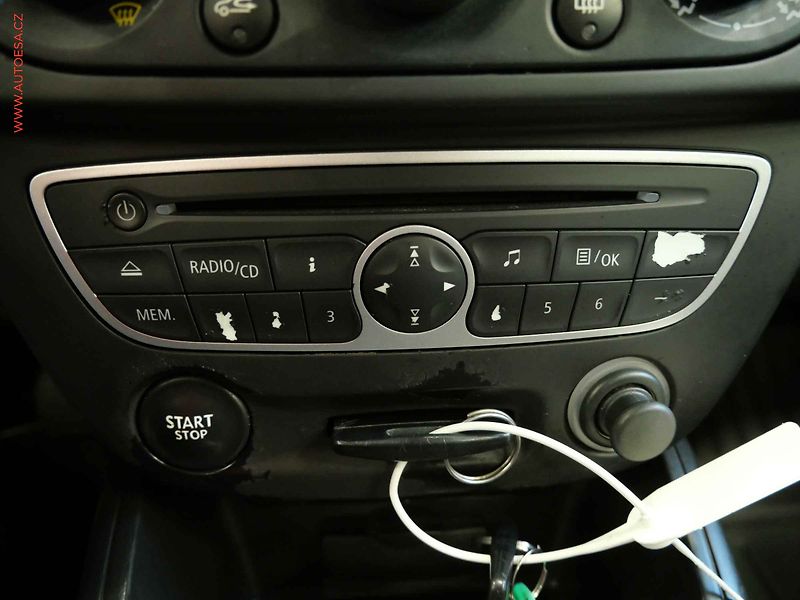 Renault Mégane (2009) 1.6i, AC, STK6/28 - fotka 17 z 17