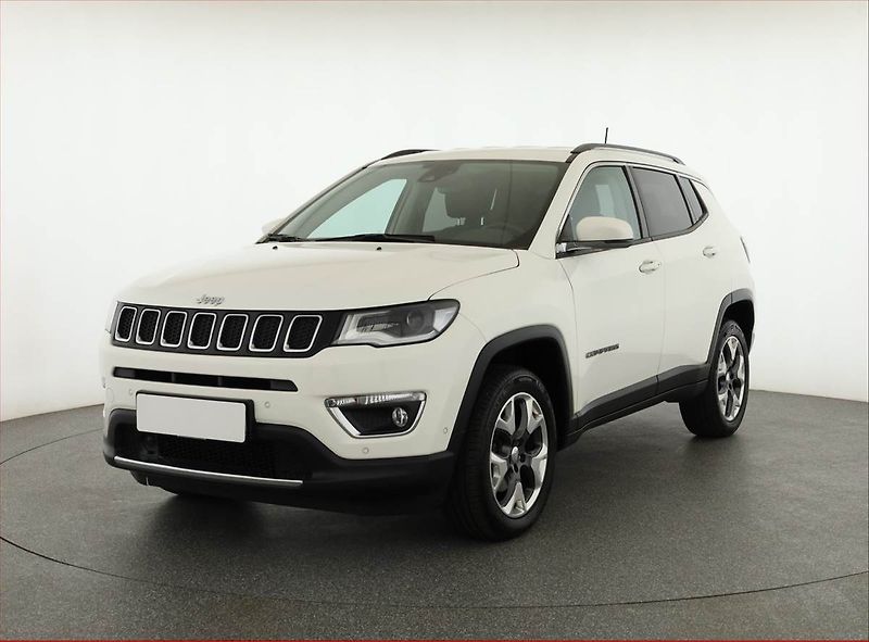 Jeep Compass (2020) 2.0 MultiJet, 4X4, Automat - fotka 2 z 17