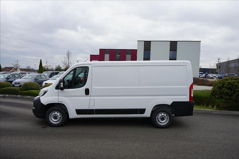 Citroën Jumper (2026) 2,2 BlueHDi 120 MAN6FG30 L2H1 - fotka 3 z 14