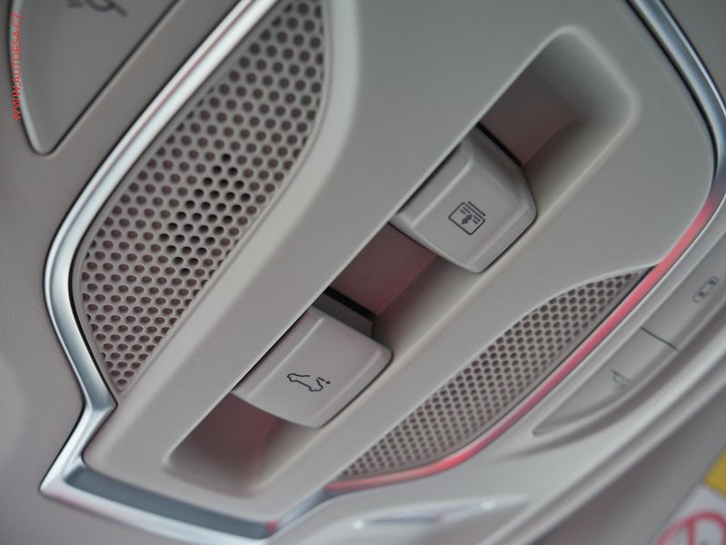 MG ZS (2022) 1.0 TGi, 1.maj,ČR, Exclusive - fotka 26 z 28