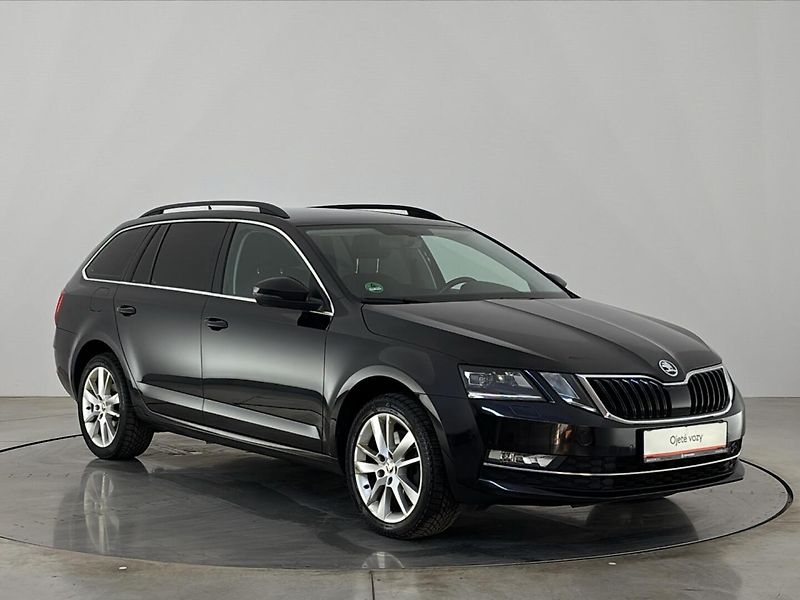 Škoda Octavia Style 4x4 DSG - fotka 14 z 29