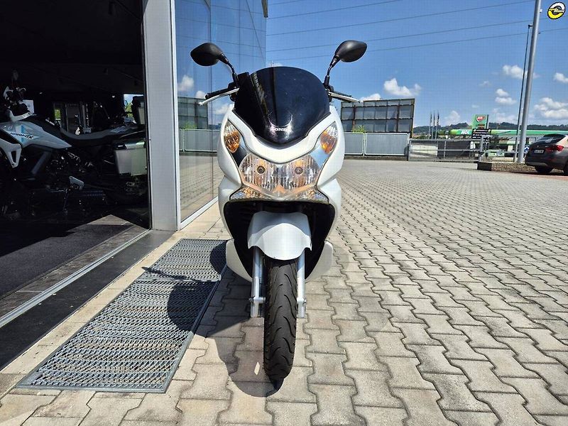 Honda PCX 125 (2011) - fotka 9 z 24