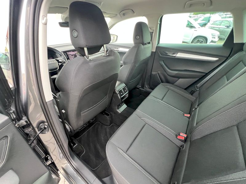 Škoda Karoq (2025) Selection 1.5TSi 110kW 6°manuá - fotka 14 z 30