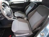 Opel Astra (2009) 1.4i, ČR, AC, tempo - náhled 9