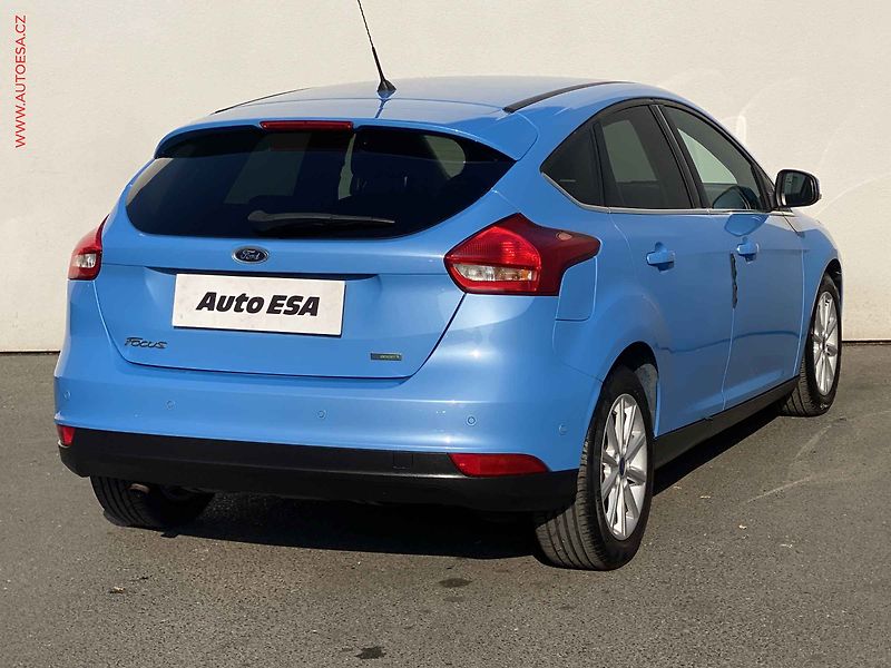 Ford Focus (2016) 1.0 EB, ČR, Titanium - fotka 4 z 16