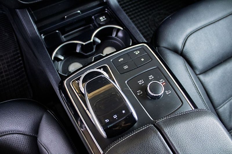 Mercedes-Benz GLE - fotka 19 z 21