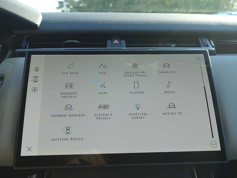 Land Rover Range Rover Velar 3,0  Dynamic SE D300 - fotka 27 z 38