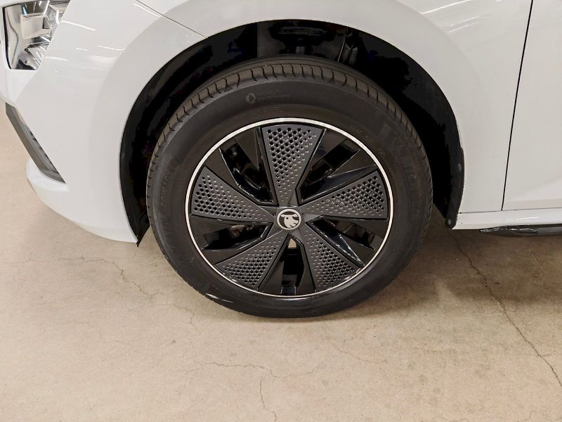 Škoda Kamiq (2025) 1.0 TSI 85 kW Monte Carlo - fotka 29 z 29