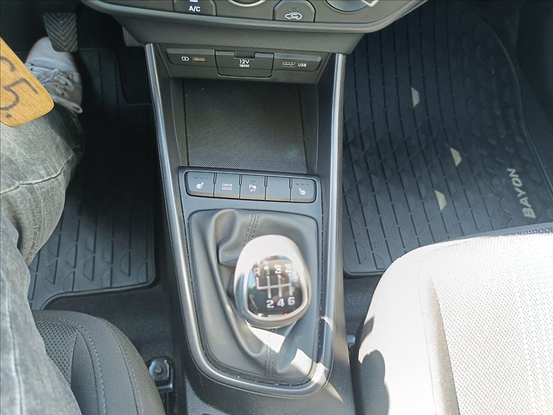 Hyundai Bayon 1,0 T-GDi Smart - fotka 15 z 20