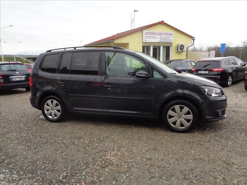 Volkswagen Touran 1,4 - fotka 7 z 19