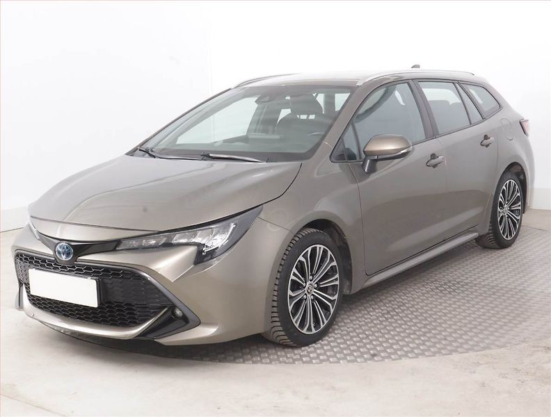 Toyota Corolla (2021) 2.0 Hybrid, Automat, Navi - fotka 2 z 16
