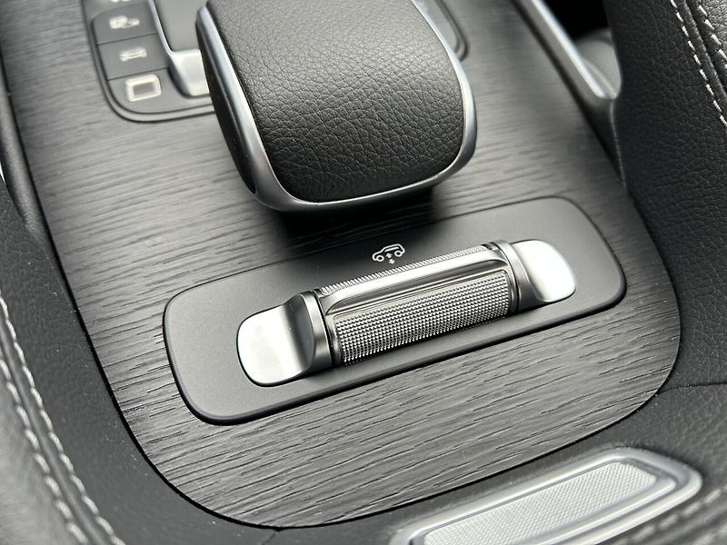 Mercedes-Benz GLS 450d 4MATIC AMG Premium Plus - fotka 27 z 42