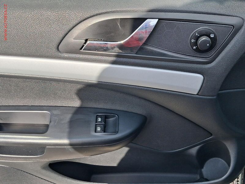 Škoda Octavia (2012) 1.4TSi, 2.maj,ČR, AC, temp - fotka 11 z 18