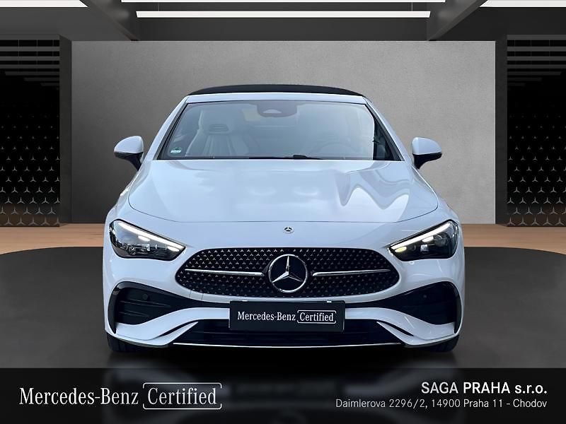 Mercedes-Benz CLE 450 4MATIC kabriolet AMG Line - fotka 2 z 22