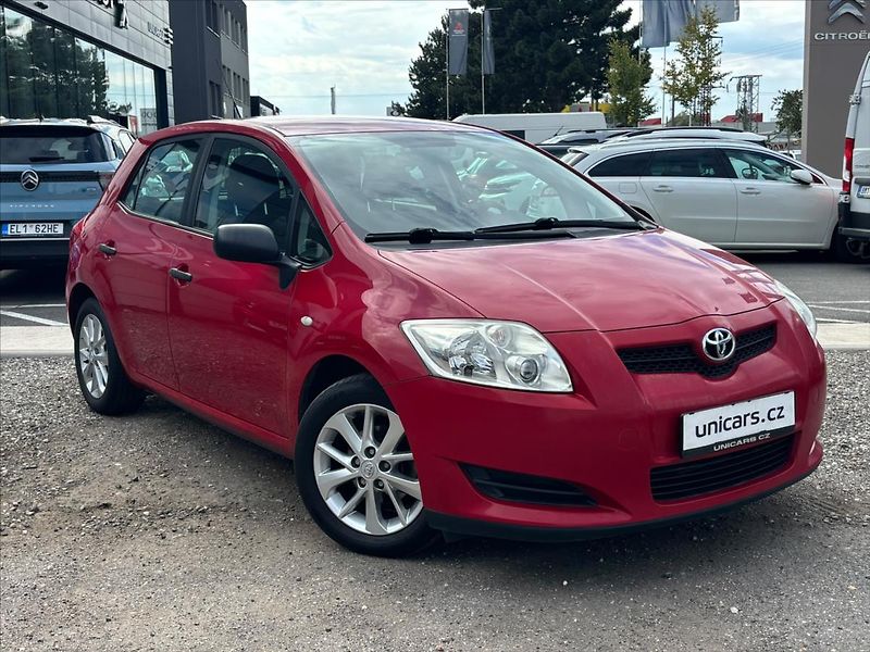 Toyota Auris 1,3 VVT-i  CZ alu kola - fotka 3 z 17