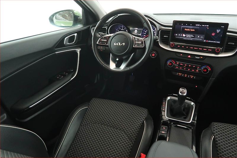 Kia XCeed (2024) TOP 1.5 T-GDI - fotka 7 z 16