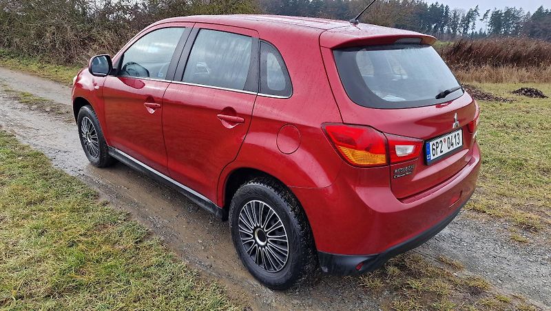 Mitsubishi ASX 1,8DDi 4x4 Manuál Nové ČR - fotka 3 z 17