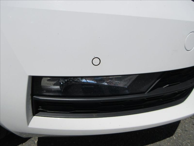 Škoda Octavia 1,6 TDi 85 Kw, Navi, Nové v ČR - fotka 24 z 28
