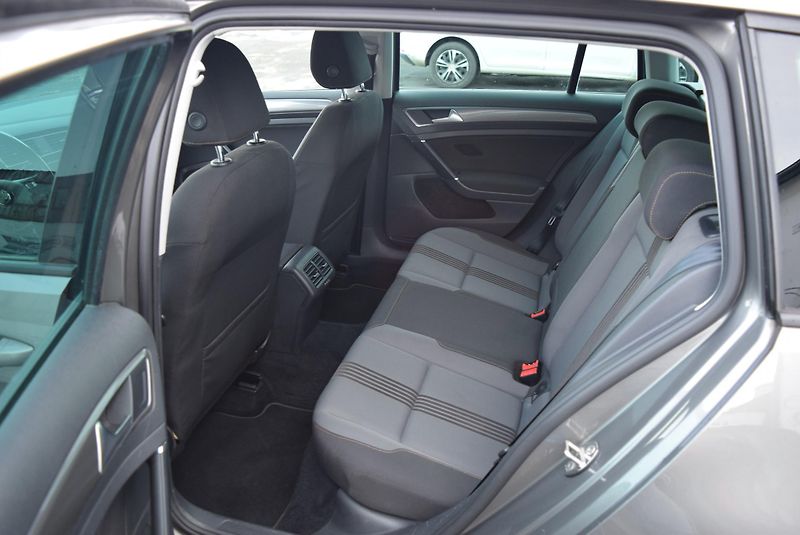 Volkswagen Golf Variant (2016) 1.4TSI 110kw COMFORTLINE TAŽNÉ - fotka 16 z 45