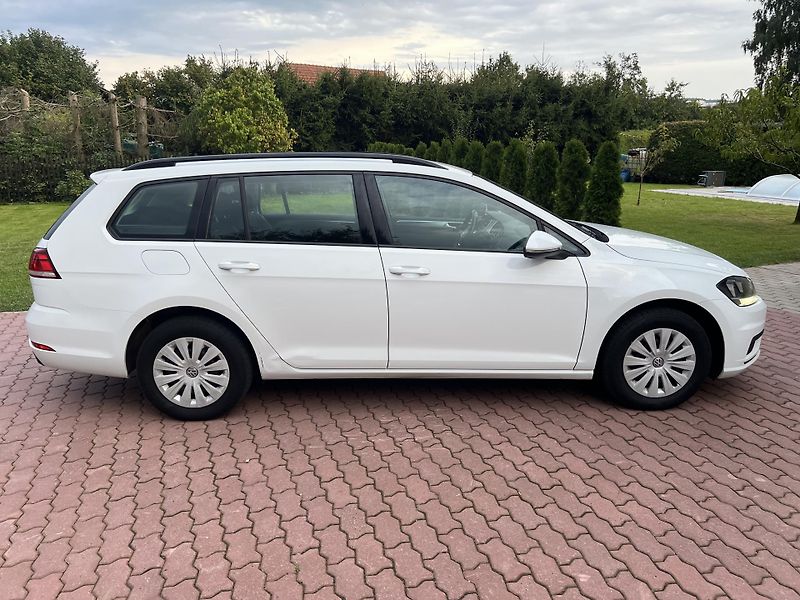 Volkswagen Golf 1.0 TSI 85KW,1 MAJITEL,SERVIS - fotka 8 z 40