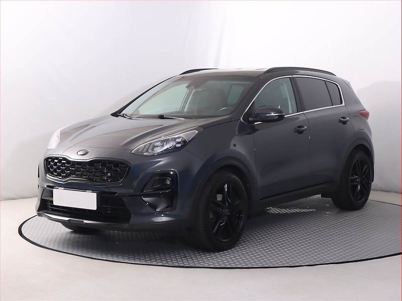 Kia Sportage (2021) Black Edition 1.6 CRDi - fotka 2 z 18