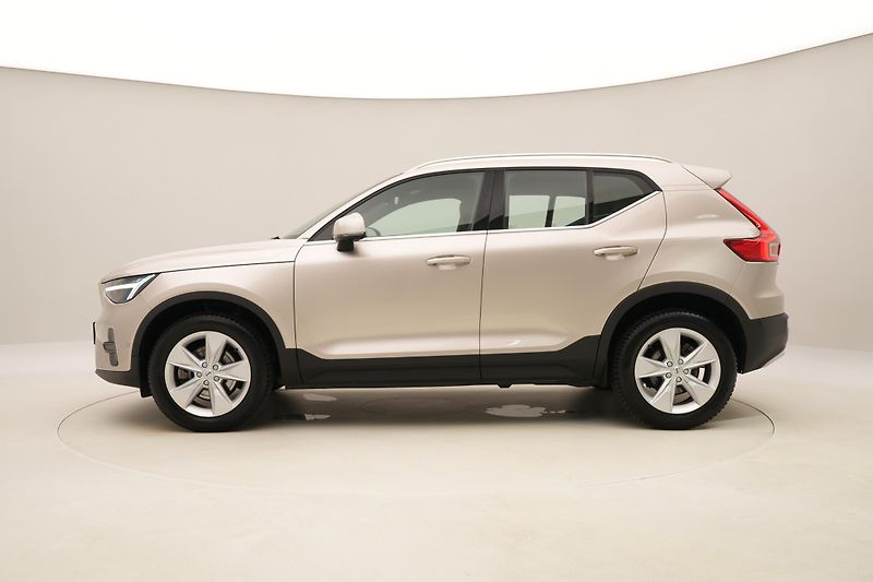 Volvo XC40 B4 BRIGHT PLUS AUT CZ - fotka 10 z 56