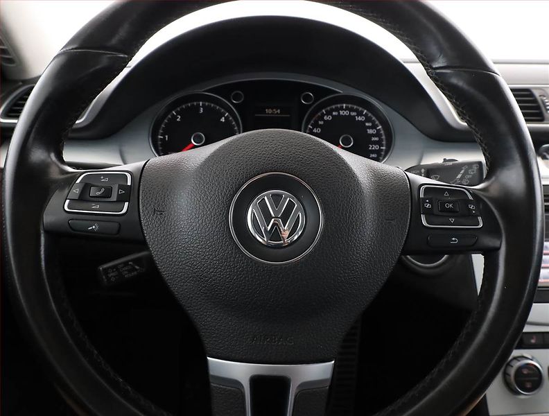 Volkswagen Passat (2012) Alltrack 2.0 TDI, 4X4 - fotka 8 z 18