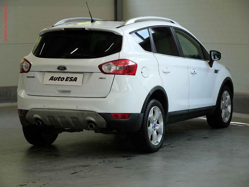 Ford Kuga (2011) 2.0 TDCi 4x4, Navigace - fotka 4 z 22