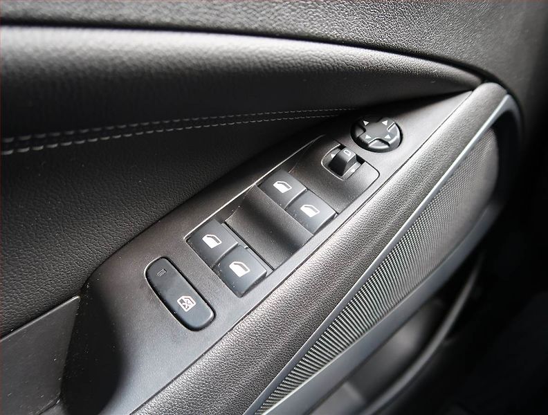 Opel Crossland X (2025) 1.2 Turbo, ČR,1.maj - fotka 19 z 21