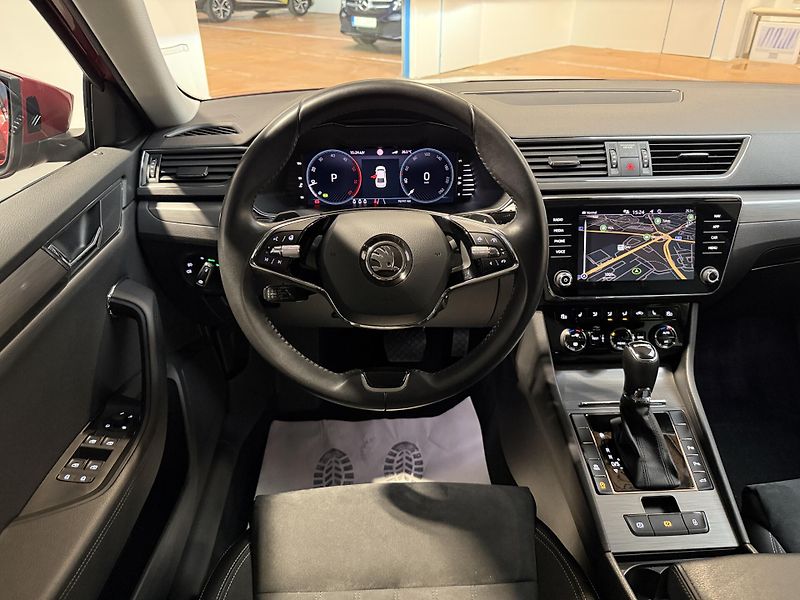 Škoda Superb 2.0 TDI 110kW Style DSG - fotka 6 z 15