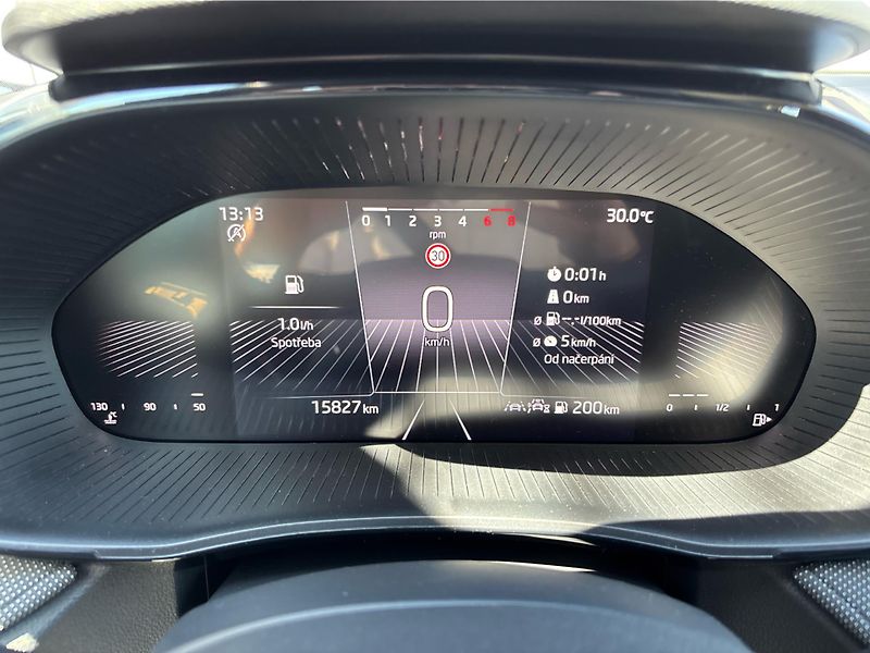 Škoda Fabia 1.0 TSi 70 kW SELECTION - fotka 13 z 26