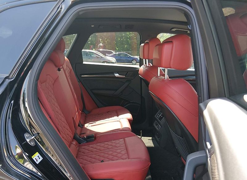 Audi SQ5 (2023) Auto na cestě - fotka 9 z 9
