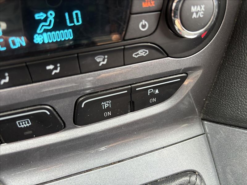 Ford Focus 2,0 TDCI 140k Titanium - fotka 31 z 36