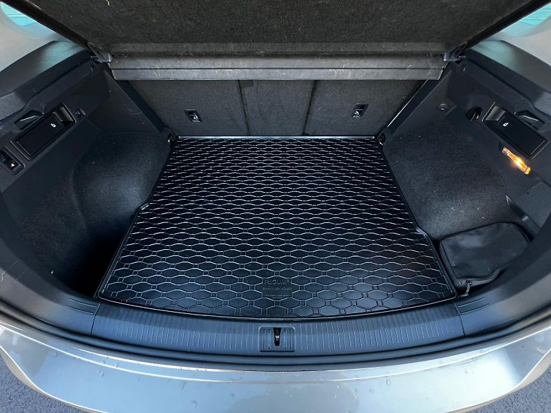 Volkswagen Tiguan 2.0TDI DSG 4Motion Virtual TZ - fotka 26 z 28