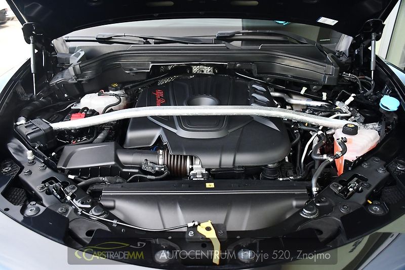 Alfa Romeo Stelvio 2,2 D 16V 210k Veloce AT8-Q4 - fotka 53 z 55