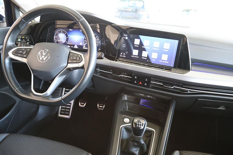 Volkswagen Golf Variant (2023) 2.0TDI LED Navi Tažné Display - fotka 21 z 39
