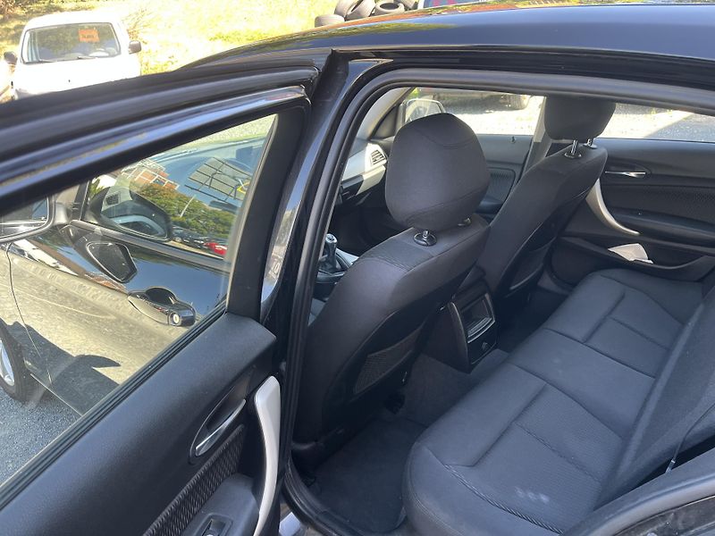 BMW Řada 1 (2016) 116 D 85 Kw - fotka 10 z 19