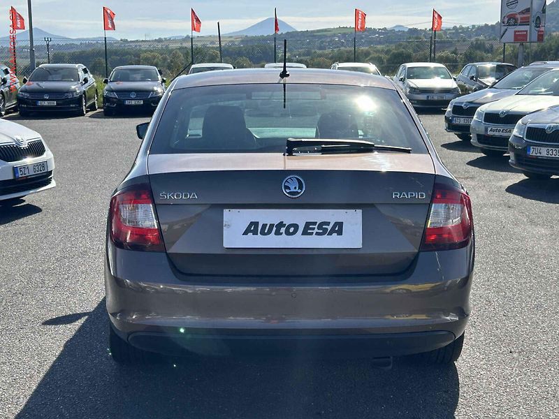 Škoda Rapid (2018) 1.0 TSI, ČR, STK3/28 - fotka 5 z 15