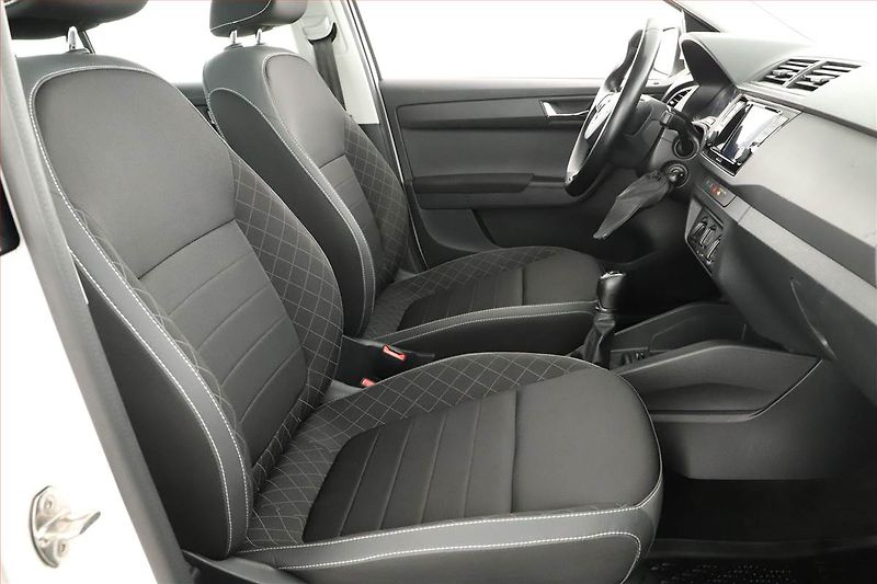 Škoda Fabia (2021) Ambition 1.0 TSI, ČR,1.maj - fotka 7 z 12