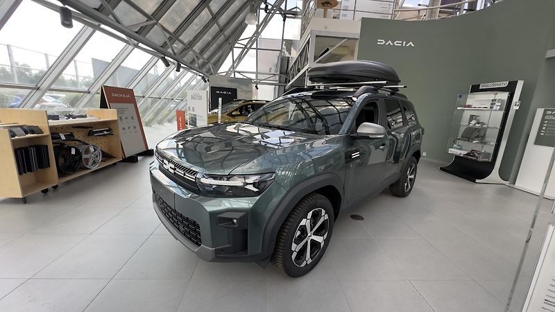 Dacia Bigster (2026) Journey Hybrid-G 150 4x4 - fotka 1 z 19