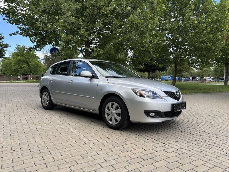 Mazda 3 1.6 Active - fotka 13 z 28