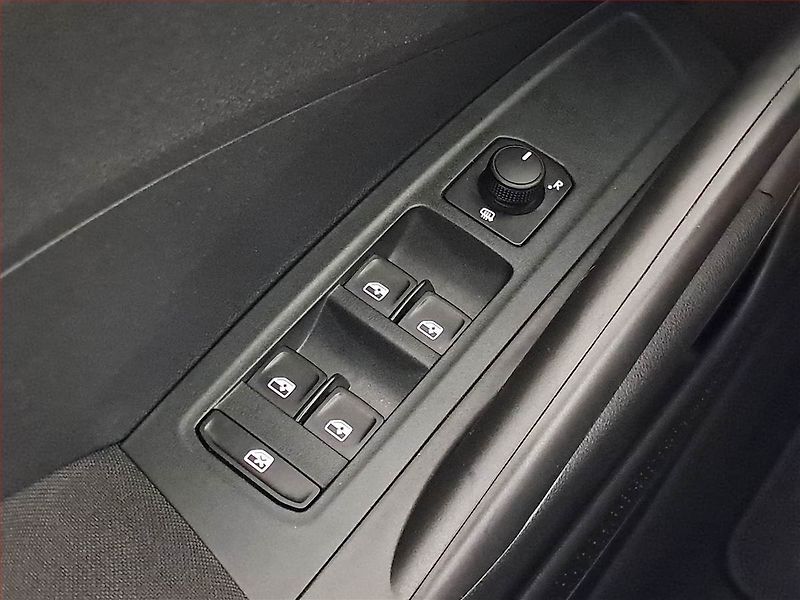 Škoda Fabia (2024) Top Selection 1.0 TSI, ČR - fotka 15 z 15