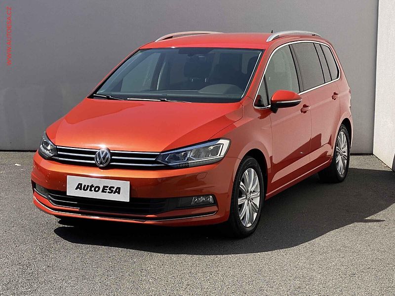 Volkswagen Touran (2017) 1.4 TSi, Highline, DSG, LED - fotka 3 z 19