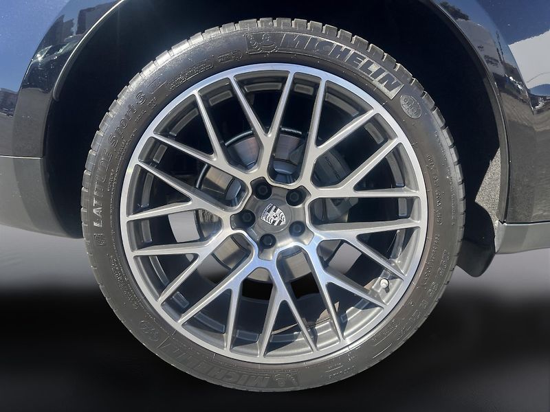 Porsche Macan S - fotka 11 z 28