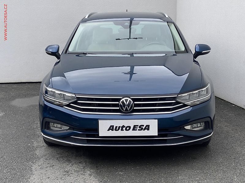 Volkswagen Passat (2021) 2.0 TDi, ČR, Elegance, LED - fotka 2 z 20