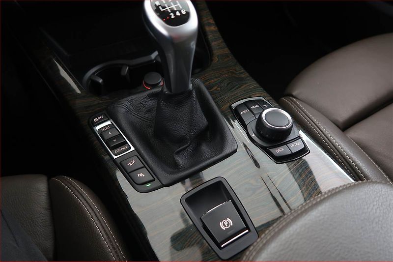 BMW X3 (2013) xDrive20d, 4X4, Kůže - fotka 17 z 19